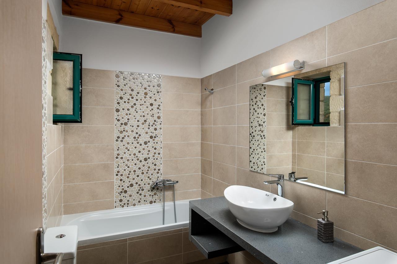 Villa Piedra Manoliopoulon Экстерьер фото